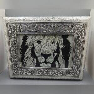 Lion Jewelry Organizer Box Embossed Thin Metal Measures 8¾" X 7" X 3" Blue Liner